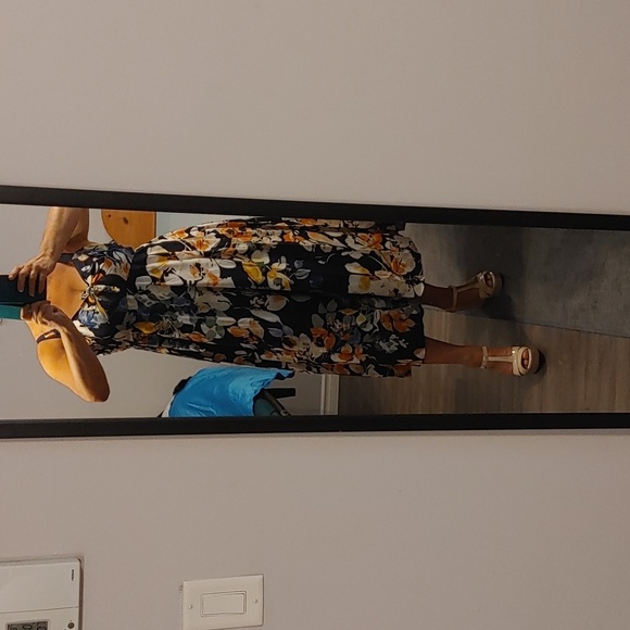 New Navy Abstract Cutout-Front Sleeveless Midi Dress - Picture 7 of 8